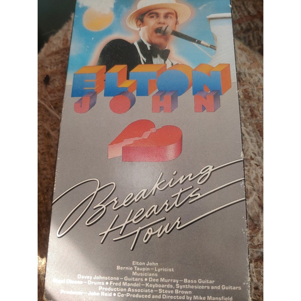 Elton John Breaking Hearts Tour  VHS VCR Video Tape Used
